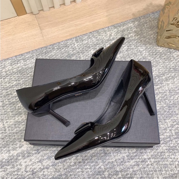 Prada Women\'s Glossy Black Heels main image 4